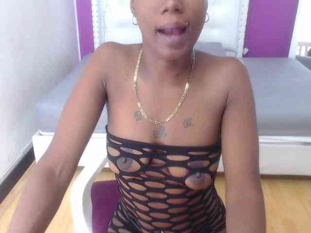 goldenn-ass webcam