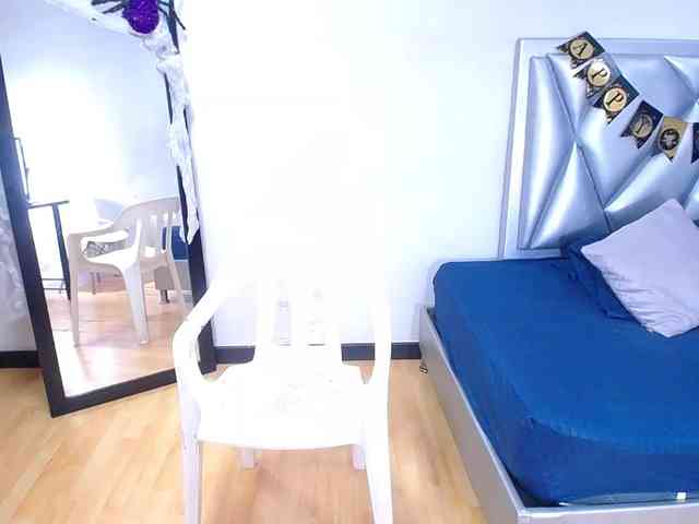 goldenn-ass webcam