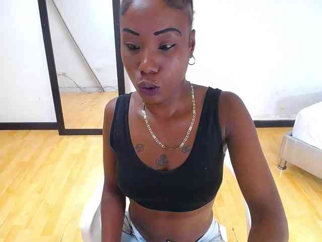 goldenn-ass webcam