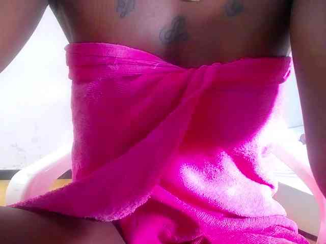 goldenn-ass webcam