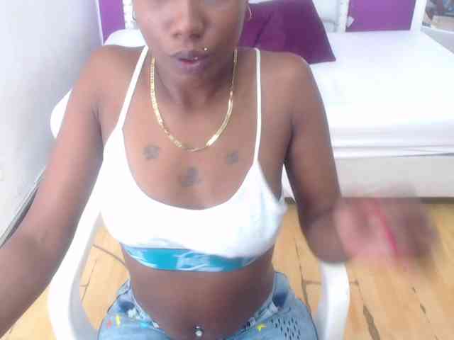 goldenn-ass webcam