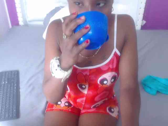 goldenn-ass webcam