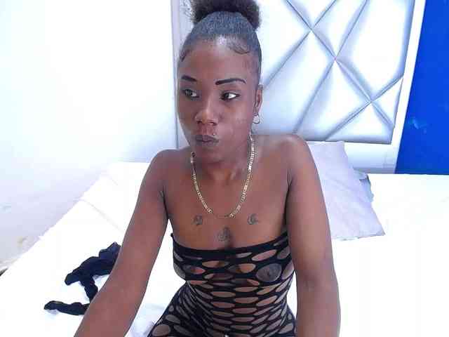 goldenn-ass webcam