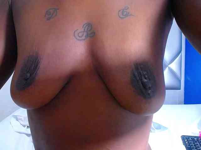 goldenn-ass webcam
