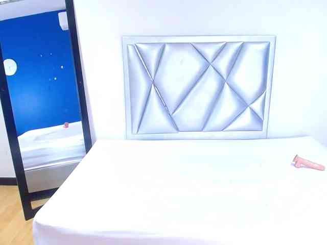 goldenn-ass webcam
