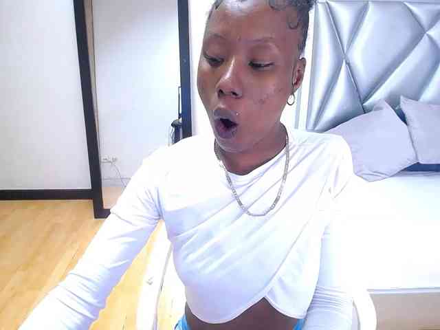 goldenn-ass webcam
