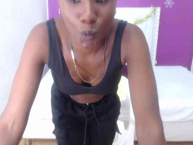 goldenn-ass webcam