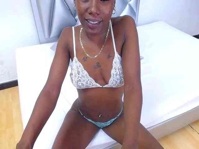 goldenn-ass webcam