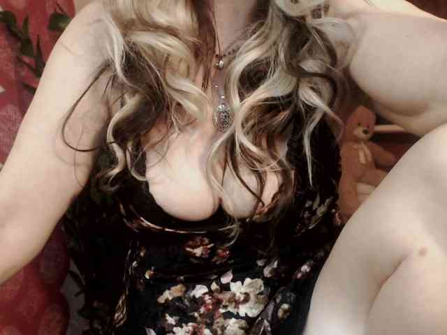 LadyVelvet Live Webcam on BongaCams
