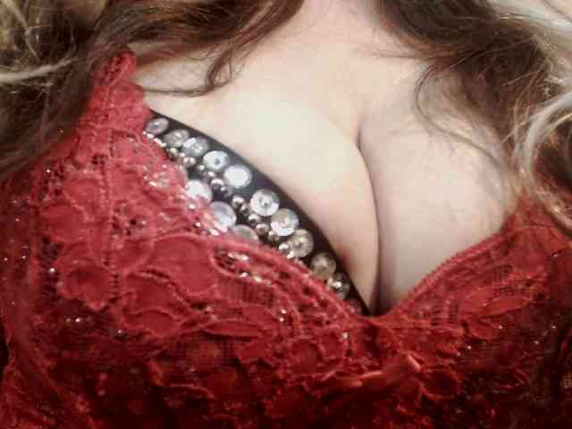 LadyVelvet webcam
