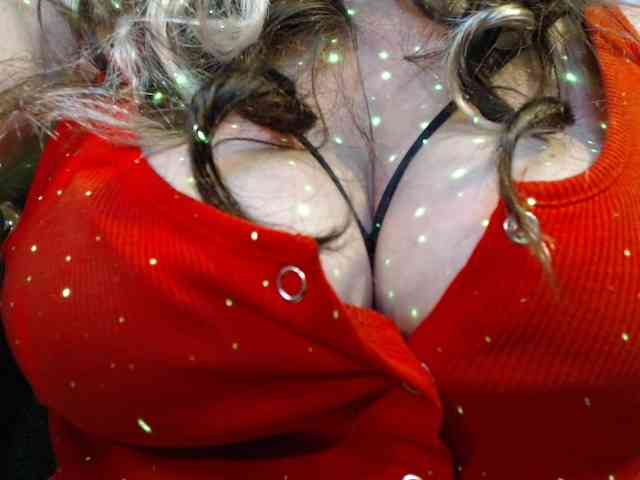 LadyVelvet webcam