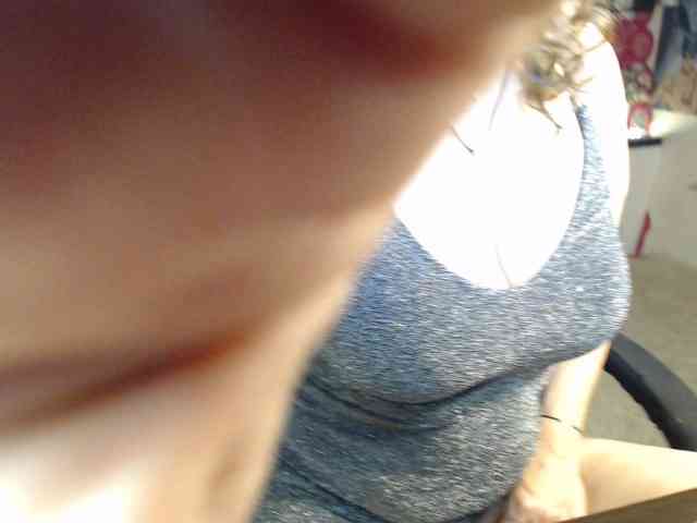 LadyVelvet webcam