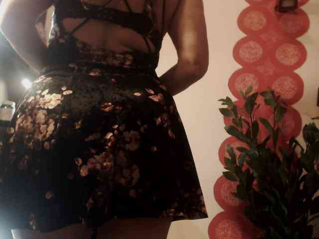LadyVelvet webcam