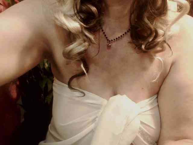 LadyVelvet webcam