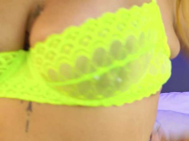 TaraCarson's BongaCams show and profile