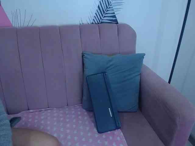 alicewatts webcam