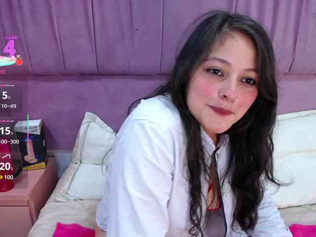 alicewatts webcam