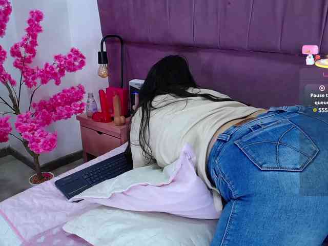 alicewatts webcam