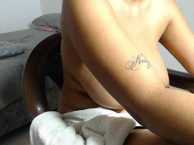 MichelleSexxx webcam