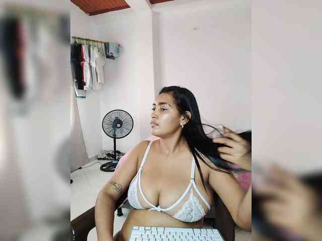 MichelleSexxx webcam