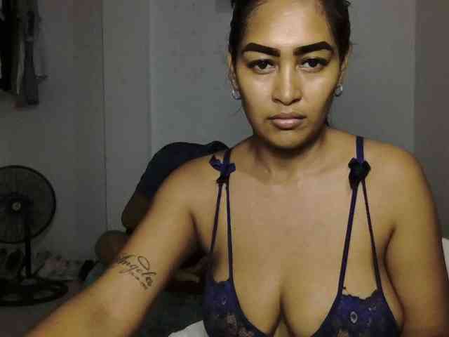 Модель: MichelleSexxx
