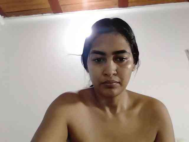 chat with online MichelleSexxx