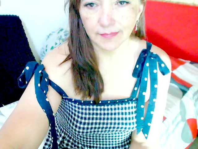 Kendraline's BongaCams show and profile