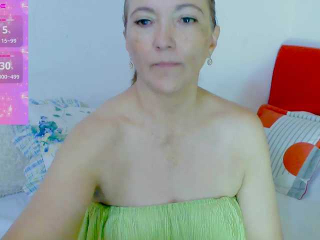 Kendraline's BongaCams show and profile