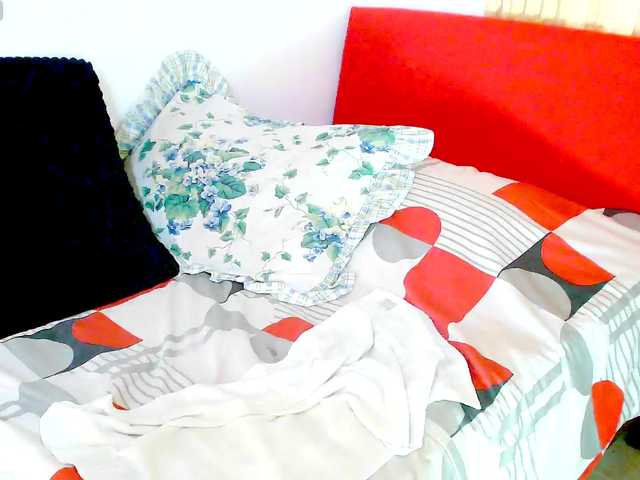 Kendraline's BongaCams show and profile