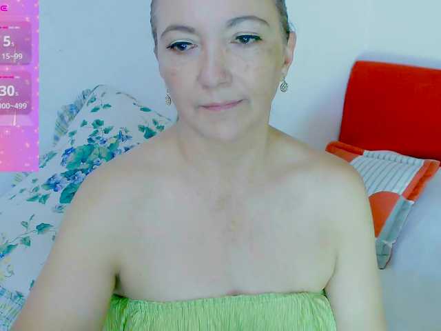 Kendraline's BongaCams show and profile