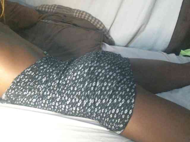 CUTE-SHALYNE webcam