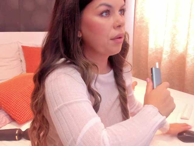 ELLY2 from BongaCams is Freechat