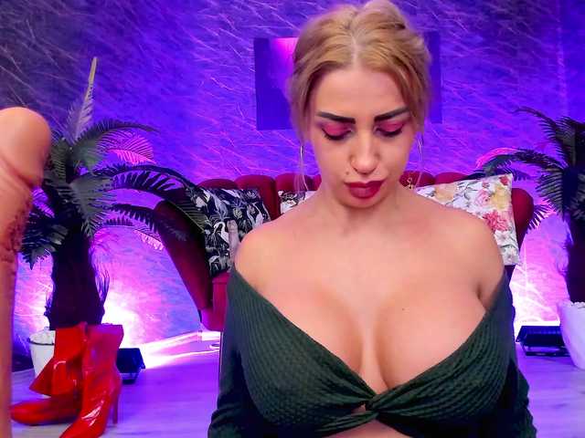 izabelatessa's BongaCams show and profile