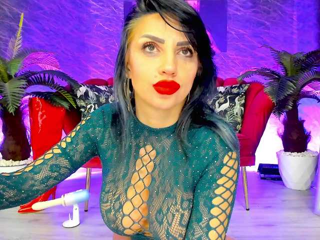 izabelatessa's BongaCams show and profile