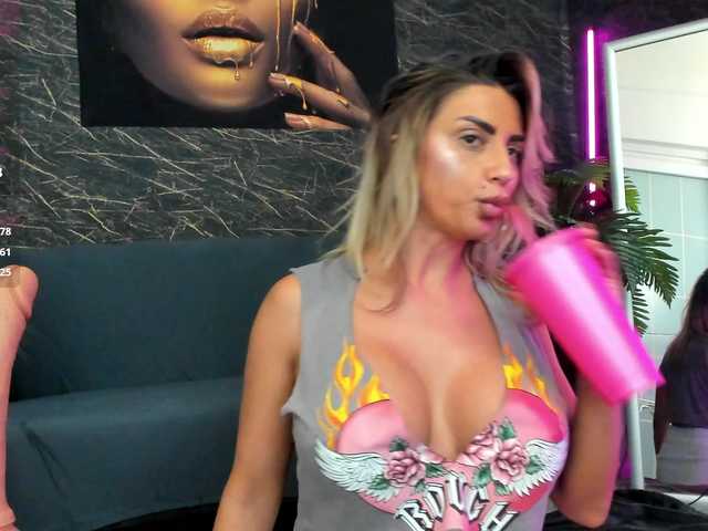 izabelatessa from BongaCams is Freechat