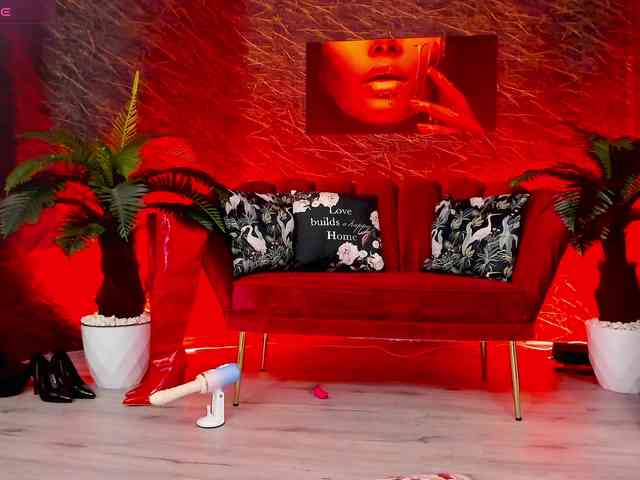 izabelatessa Live Webcam on BongaCams