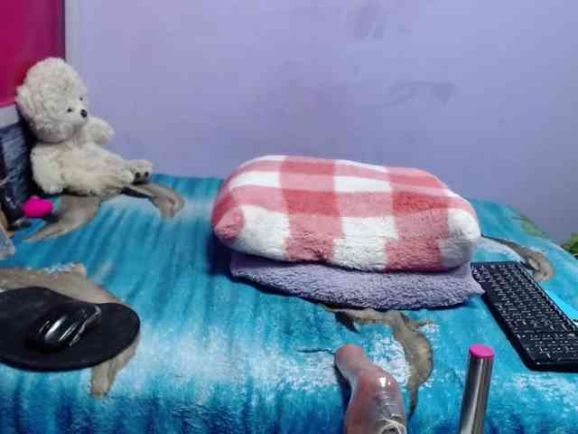 tracyKS webcam