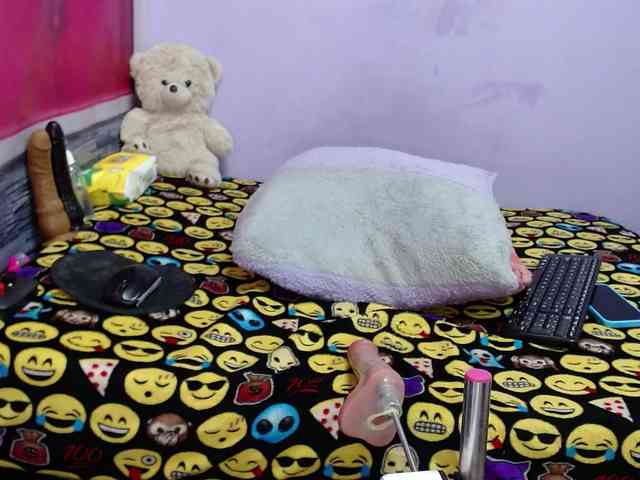 tracyKS webcam