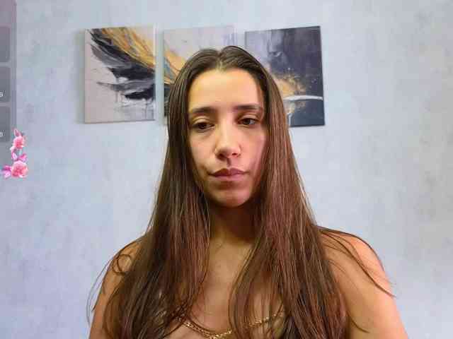 hot-ass-18 webcam