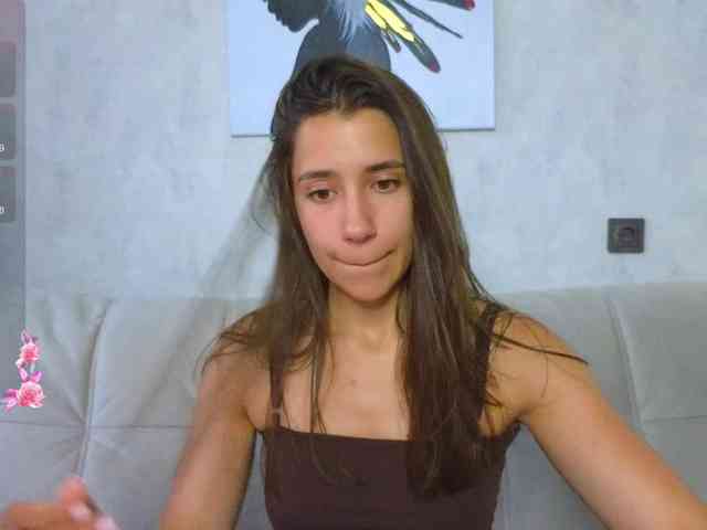 hot-ass-18 webcam