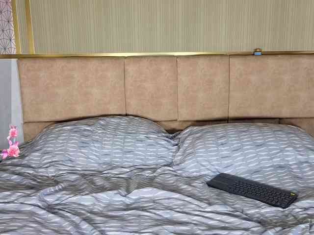 hot-ass-18 hot-ass-18