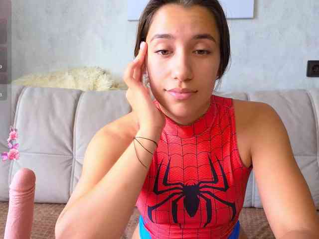 hot-ass-18 webcam