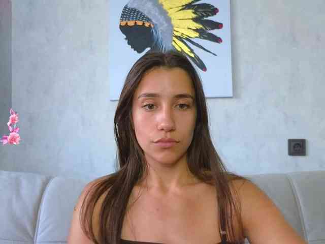 hot-ass-18 webcam