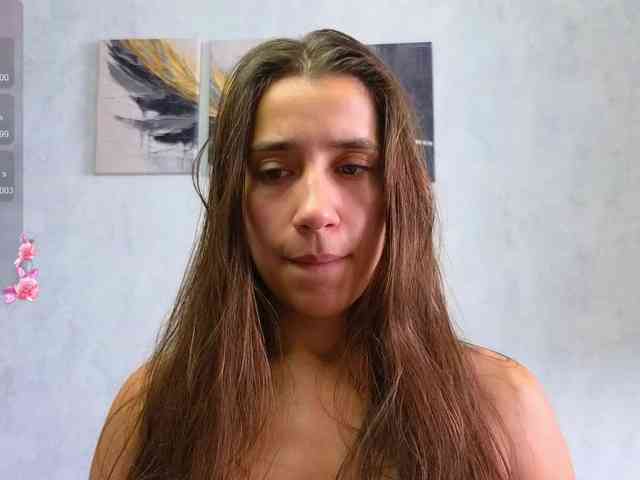 hot-ass-18 webcam
