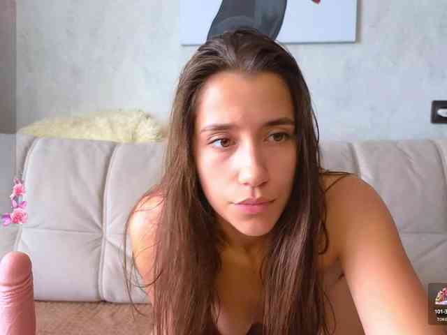 hot-ass-18 webcam