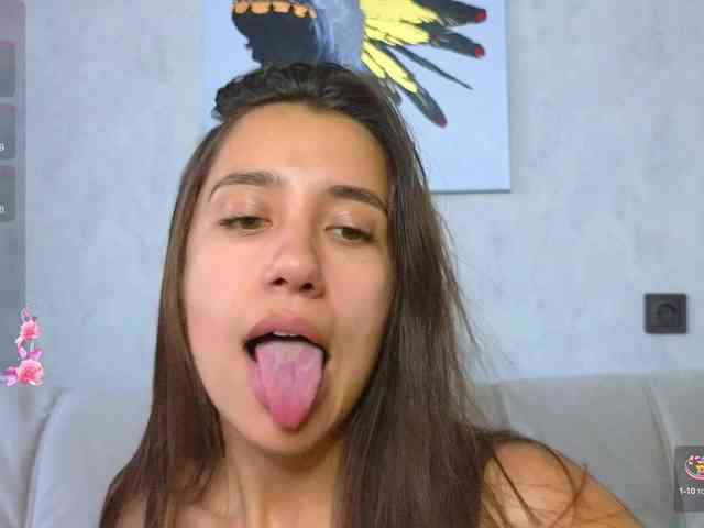hot-ass-18 webcam