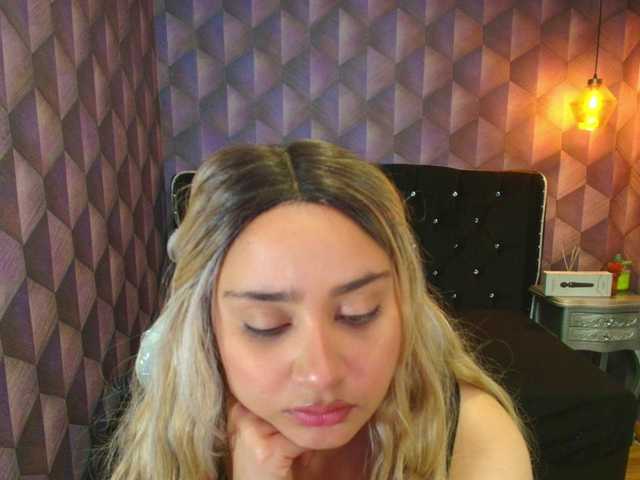 graceblu's BongaCams show and profile