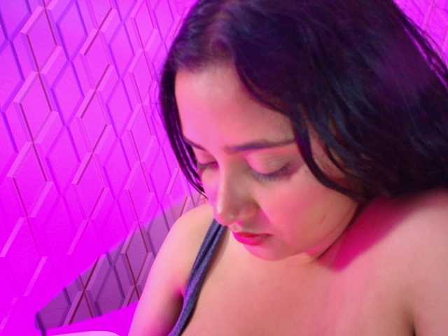 graceblu's BongaCams show and profile