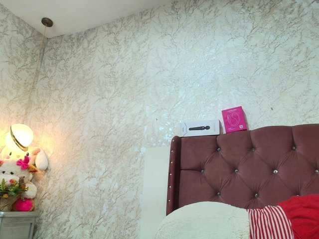 graceblu's BongaCams show and profile