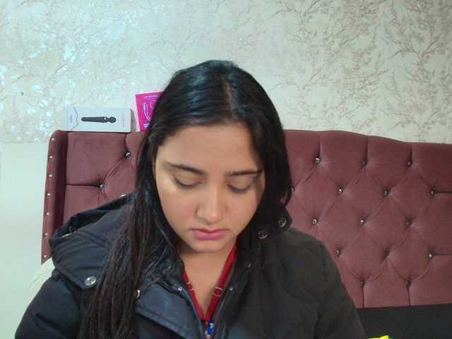 graceblu's BongaCams show and profile